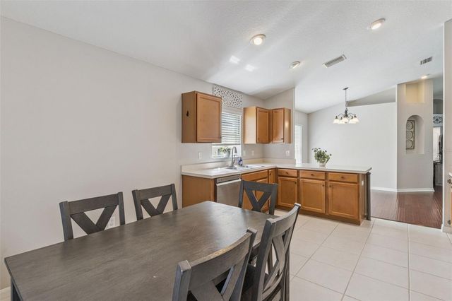 13933 CHALK HILL PLACE, Riverview, FL 33579