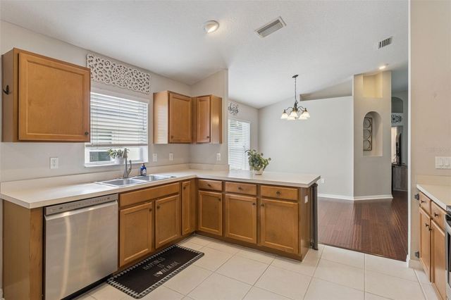 13933 CHALK HILL PLACE, Riverview, FL 33579