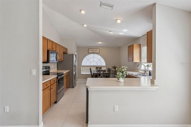 13933 CHALK HILL PLACE, Riverview, FL 33579