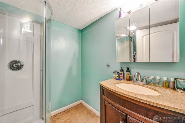 2633 Royal Gateway, Dayton, OH 45431