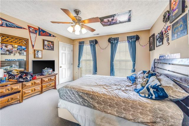 2633 Royal Gateway, Dayton, OH 45431