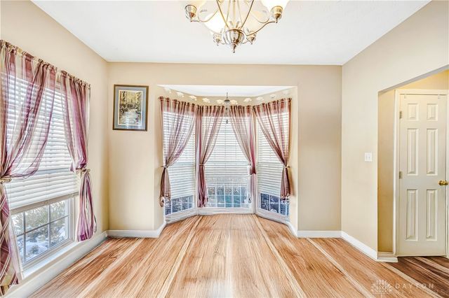 2633 Royal Gateway, Dayton, OH 45431