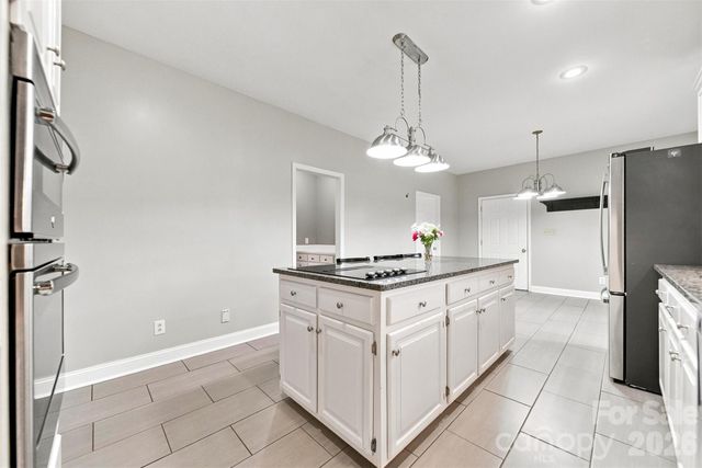 2941 8th Street Court NE, Hickory, NC 28601