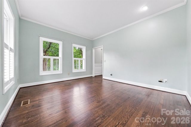 2941 8th Street Court NE, Hickory, NC 28601