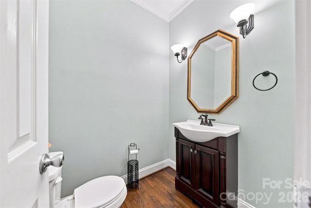 2941 8th Street Court NE, Hickory, NC 28601