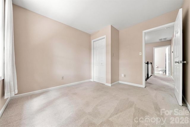 2941 8th Street Court NE, Hickory, NC 28601