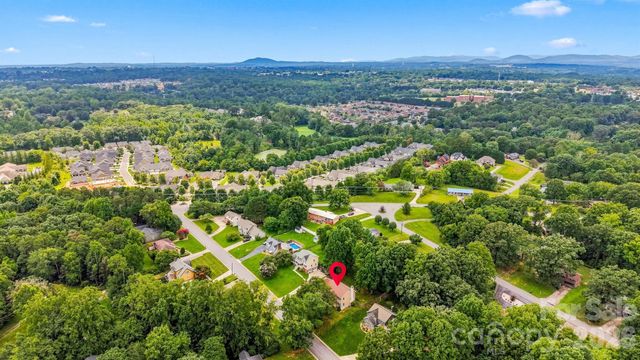 2941 8th Street Court NE, Hickory, NC 28601