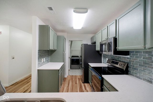 6527 Jade Stream Court 102, Indianapolis, IN 46237