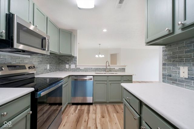 6527 Jade Stream Court 102, Indianapolis, IN 46237