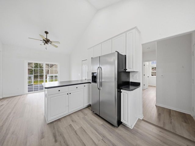 N56W18034 Evergreen LANE, Menomonee Falls, WI 53051