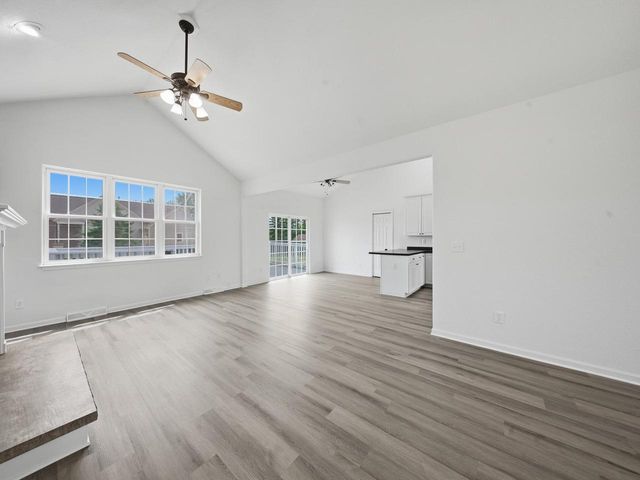 N56W18034 Evergreen LANE, Menomonee Falls, WI 53051
