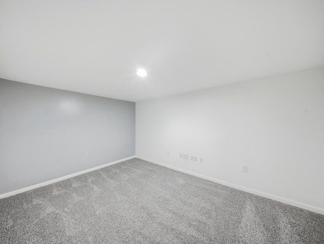 N56W18034 Evergreen LANE, Menomonee Falls, WI 53051