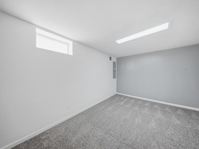 N56W18034 Evergreen LANE, Menomonee Falls, WI 53051