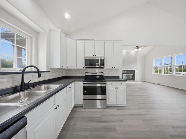 N56W18034 Evergreen LANE, Menomonee Falls, WI 53051
