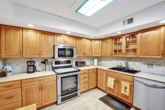 2814 N 46th Ave H376, Hollywood, FL 33021