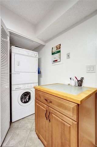 2814 N 46th Ave H376, Hollywood, FL 33021