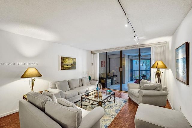 2814 N 46th Ave H376, Hollywood, FL 33021