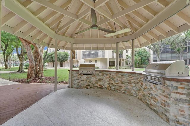 2814 N 46th Ave H376, Hollywood, FL 33021