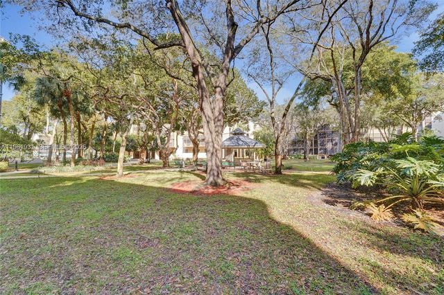 2814 N 46th Ave H376, Hollywood, FL 33021