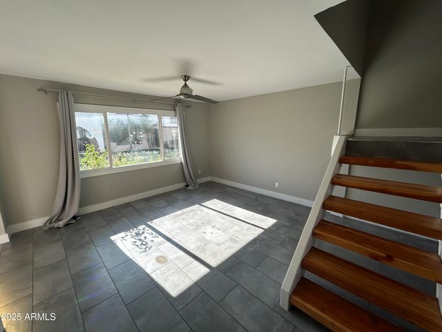 2927 E FAIRMOUNT Avenue, Phoenix, AZ 85016