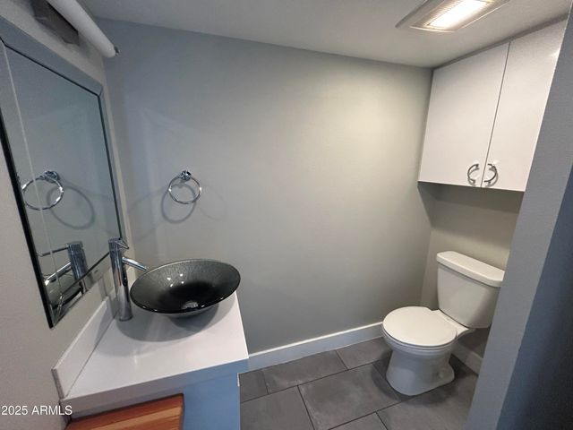 2927 E FAIRMOUNT Avenue, Phoenix, AZ 85016