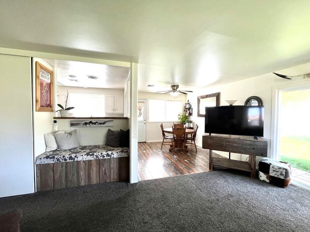 10712 Vincent Drive, Klamath Falls, OR 97603