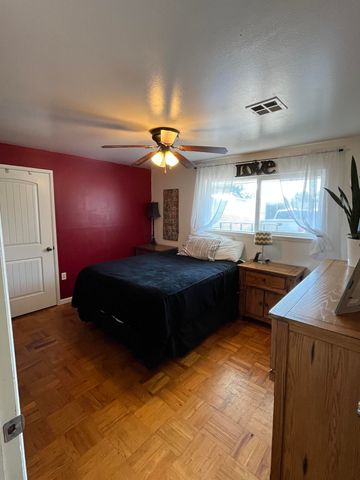 10712 Vincent Drive, Klamath Falls, OR 97603