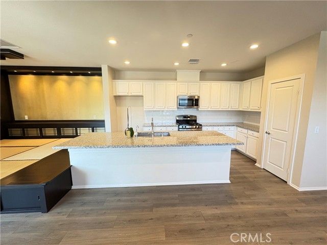 280 W Via Presido, Ontario, CA 91762