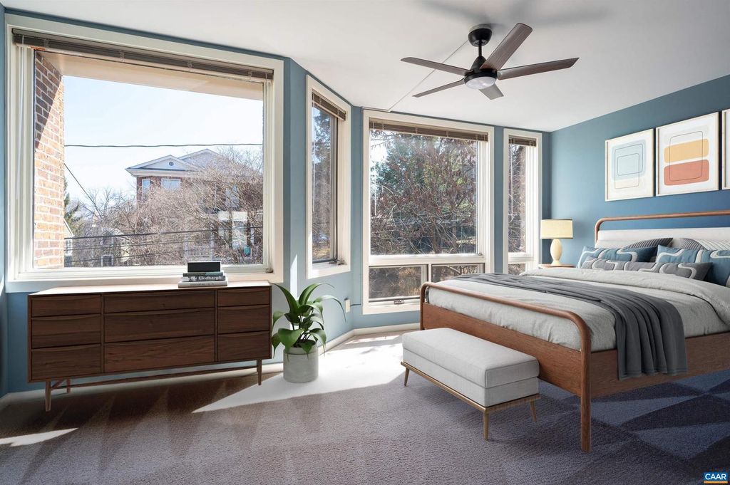 Image 19 of property listing at 503 NE 2ND ST, Charlottesville, VA 22902