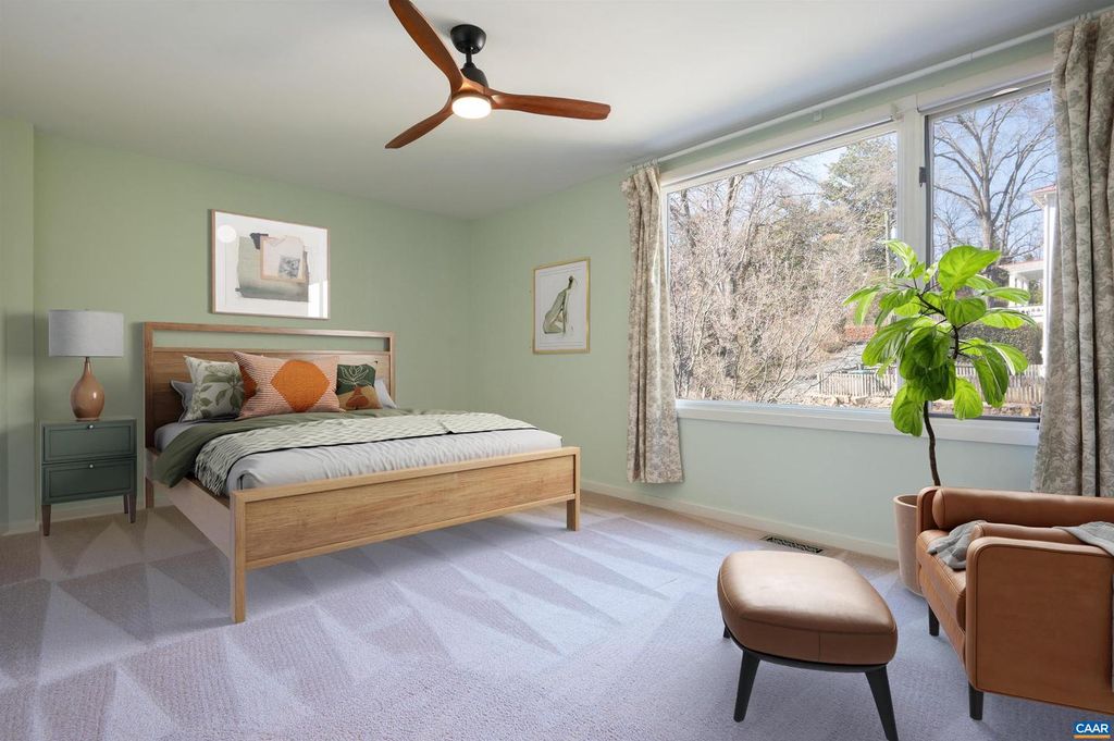 Image 22 of property listing at 503 NE 2ND ST, Charlottesville, VA 22902