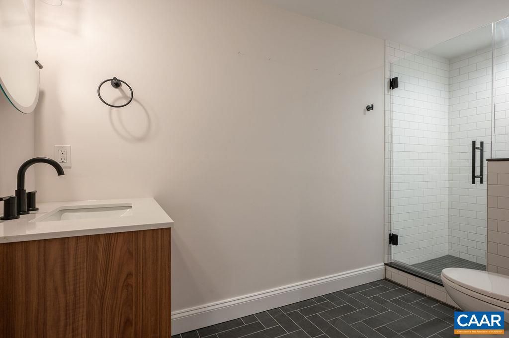 Image 32 of property listing at 503 NE 2ND ST, Charlottesville, VA 22902