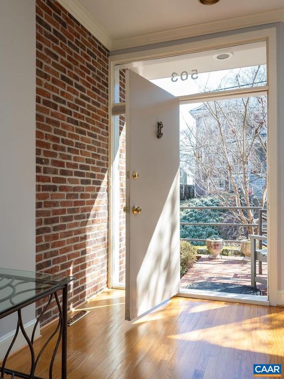 Image 5 of property listing at 503 NE 2ND ST, Charlottesville, VA 22902