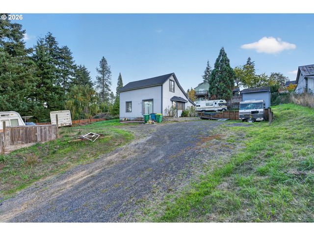 406 CHURCH St, Gaston, OR 97119