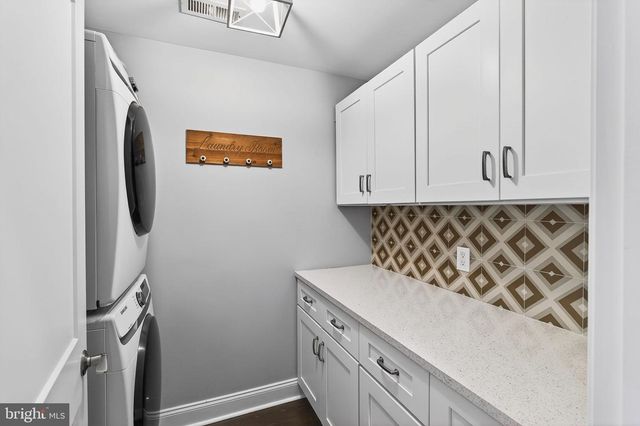 2528 E ALBERT, Philadelphia, PA 19125