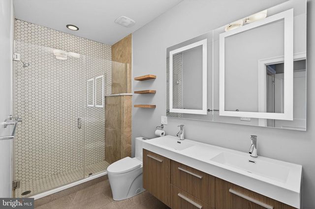 2528 E ALBERT, Philadelphia, PA 19125