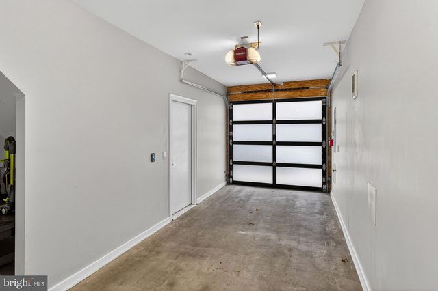 2528 E ALBERT, Philadelphia, PA 19125