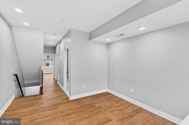 2528 E ALBERT, Philadelphia, PA 19125