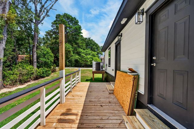 6032 Rembert Drive, Hanahan, SC 29410