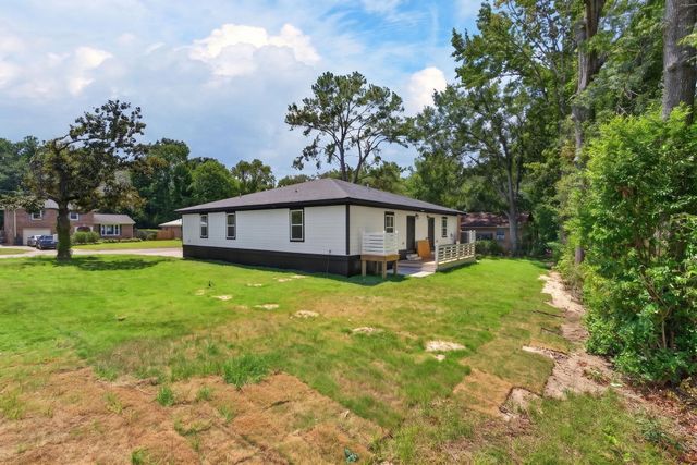 6032 Rembert Drive, Hanahan, SC 29410