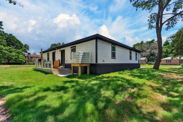 6032 Rembert Drive, Hanahan, SC 29410