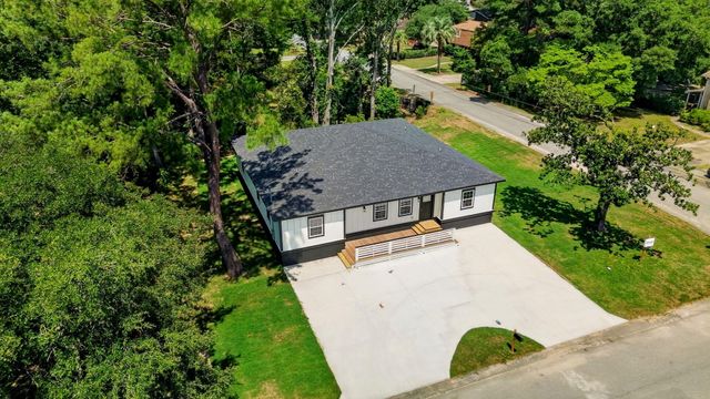 6032 Rembert Drive, Hanahan, SC 29410