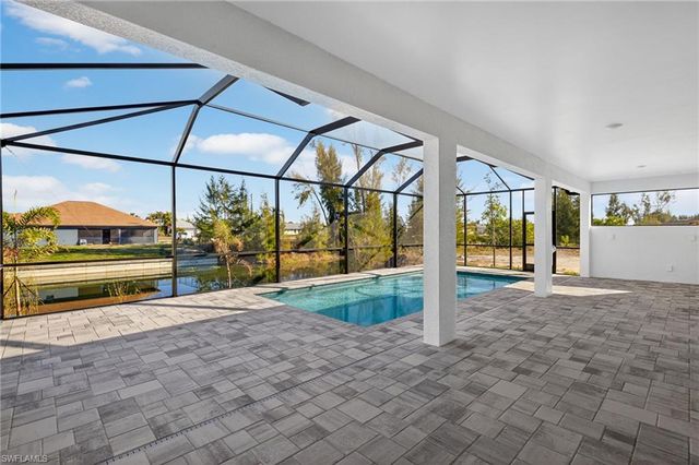 615 SW 26th TER, Cape Coral, FL 33914