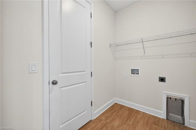 615 SW 26th TER, Cape Coral, FL 33914