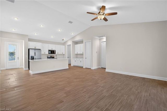 615 SW 26th TER, Cape Coral, FL 33914