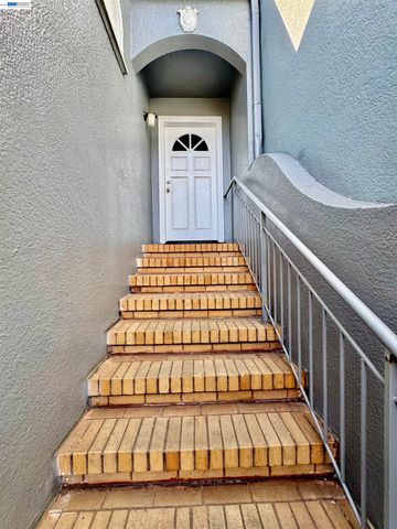 319 Plymouth Ave, San Francisco, CA 94112