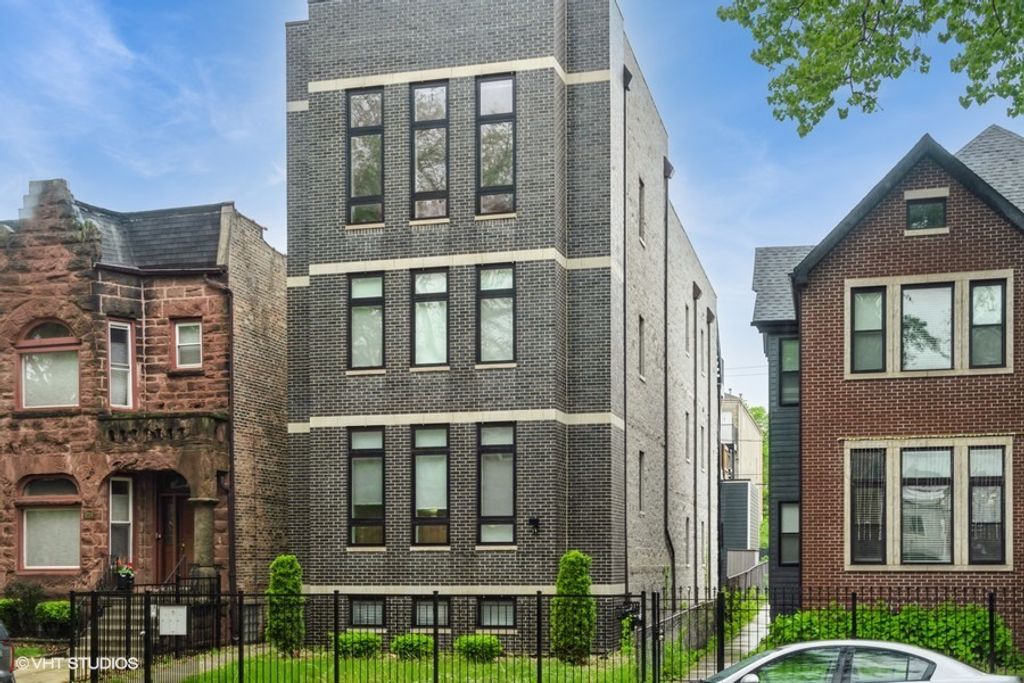 4730 S Champlain Avenue 3, Chicago, IL 60615