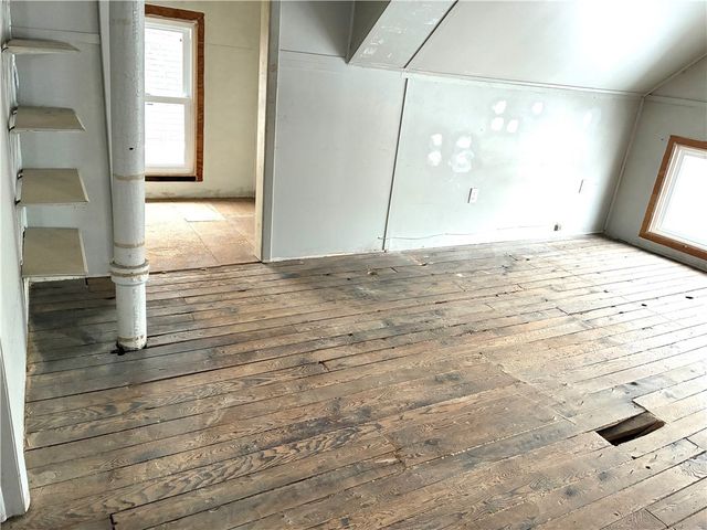 273 Electric Avenue, Rochester, NY 14613