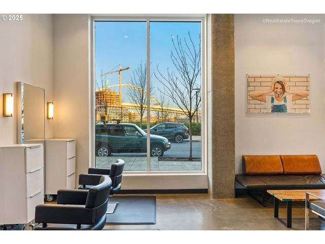 1022 Nw OVERTON St, Portland, OR 97209