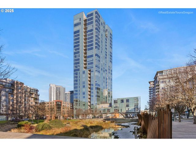 1022 Nw OVERTON St, Portland, OR 97209