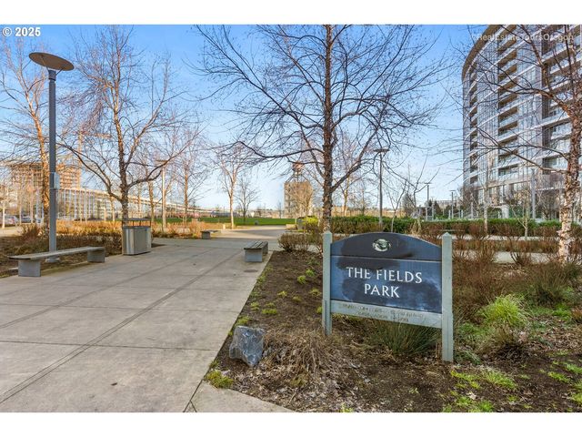 1022 Nw OVERTON St, Portland, OR 97209